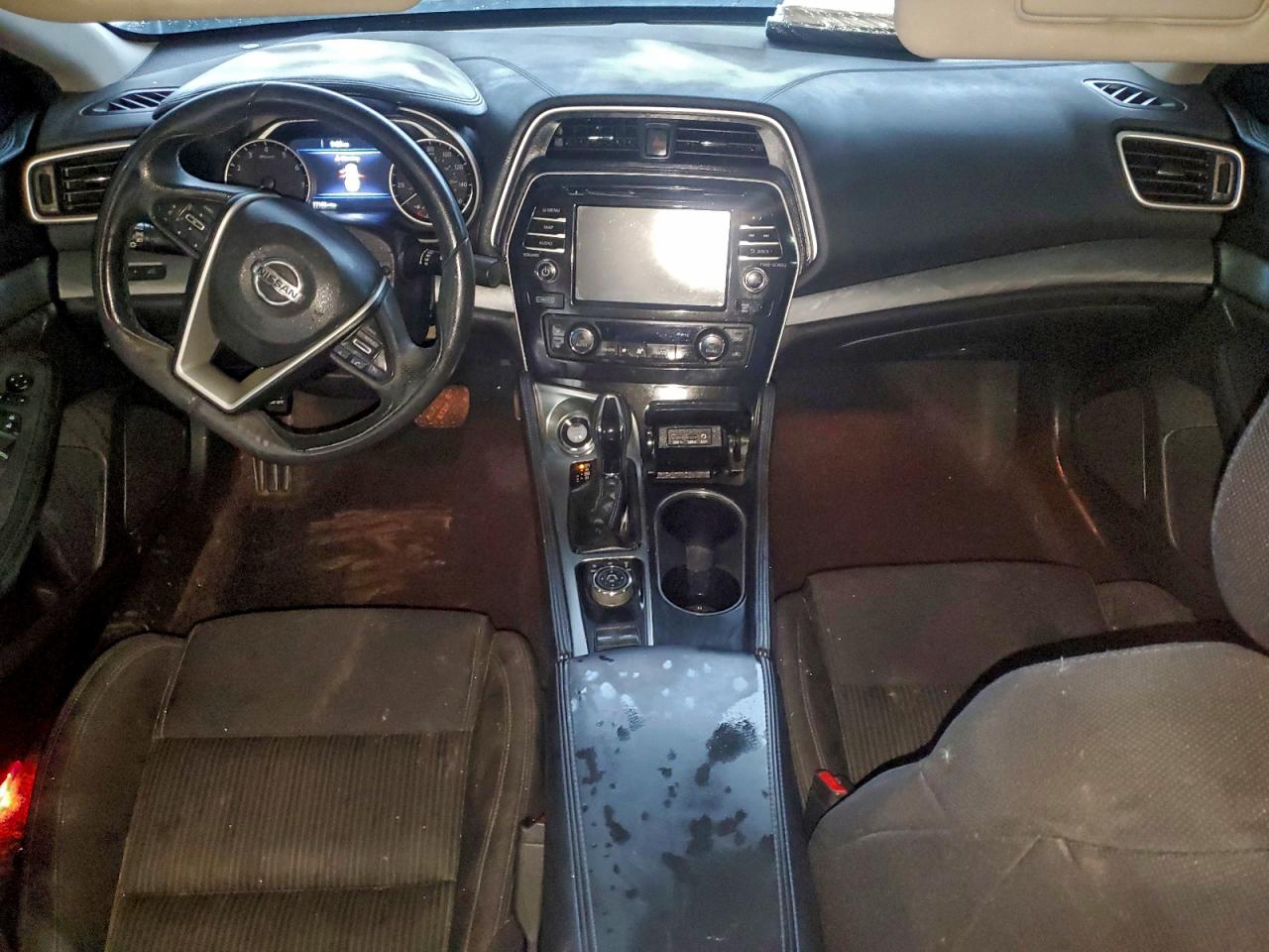 Nissan Maxima 3.5s Image 5