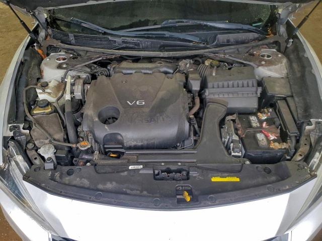 Nissan Maxima 3.5s Image 11