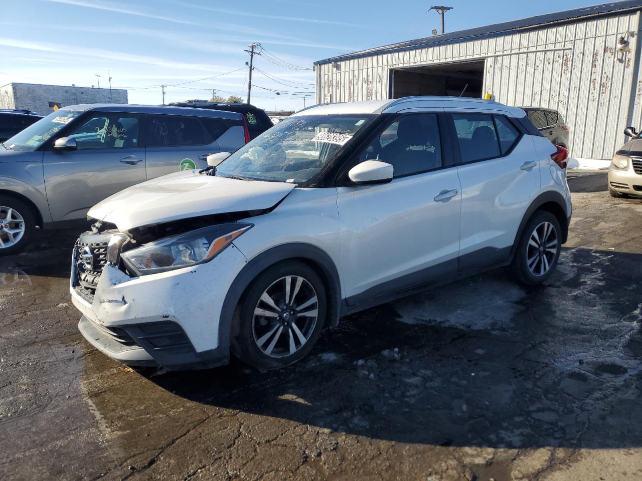 Nissan Kicks S Image 1