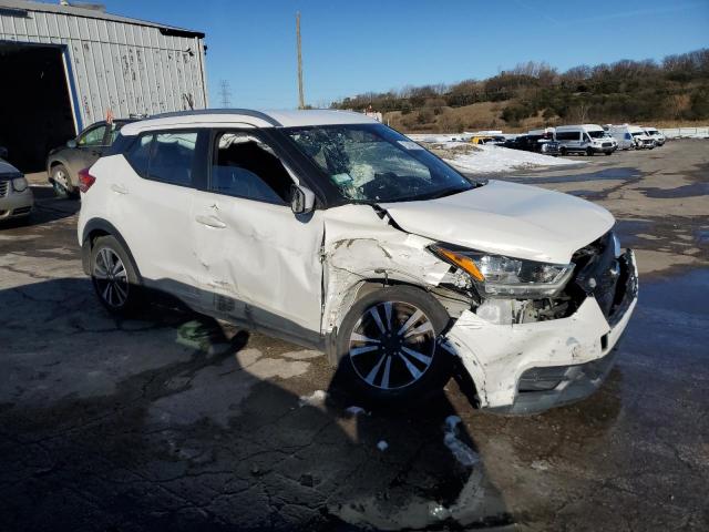 Nissan Kicks S Image 9