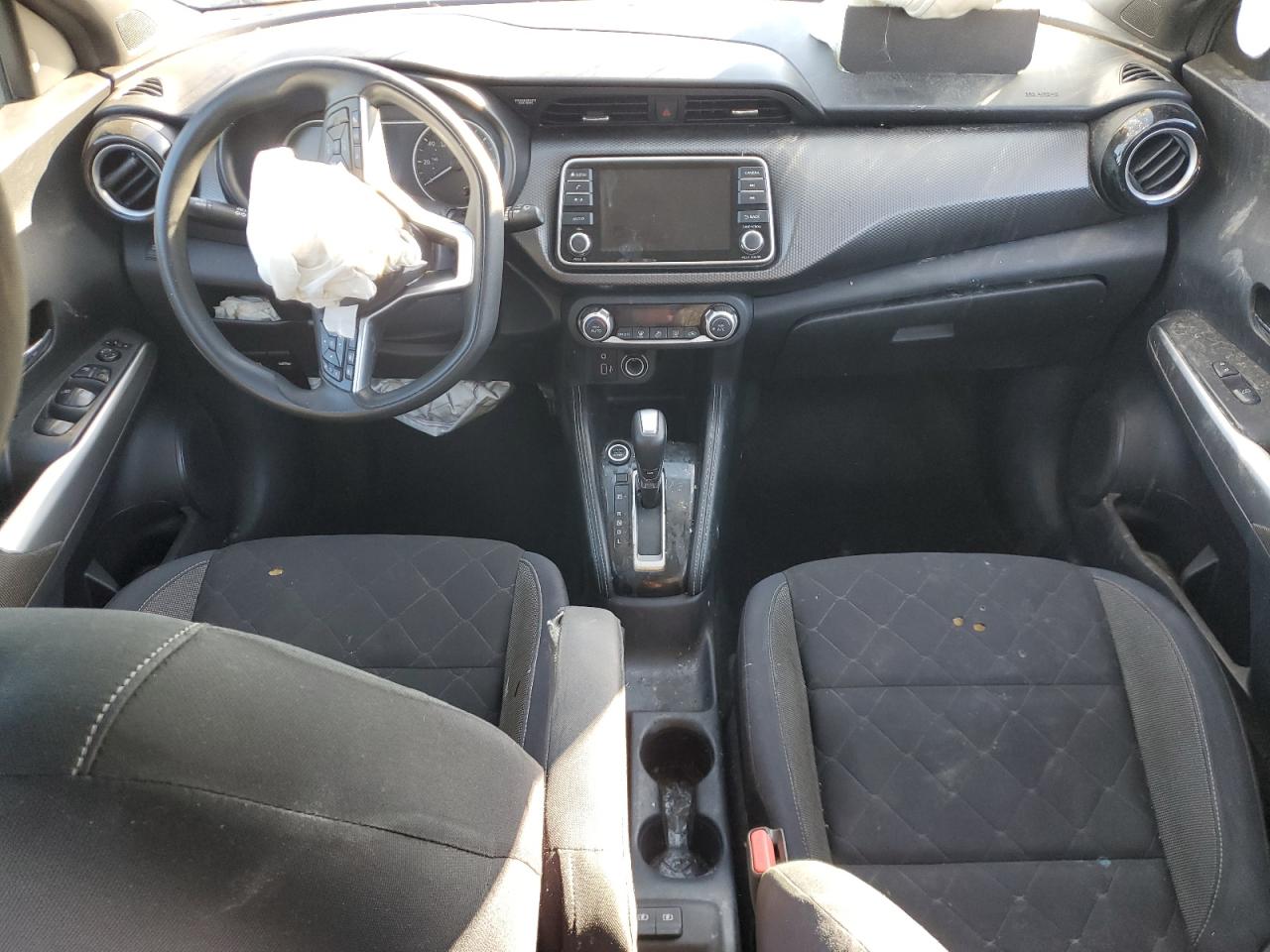 Nissan Kicks S Image 12