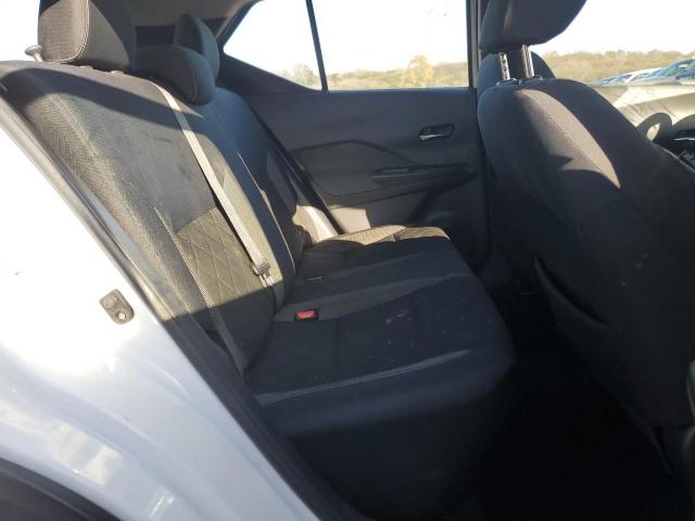 Nissan Kicks S Image 11