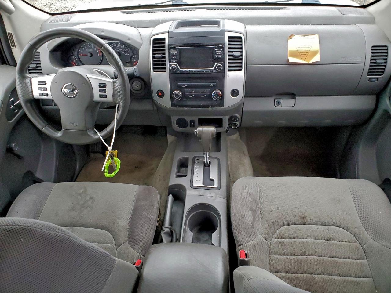 Nissan Frontier S Image 9