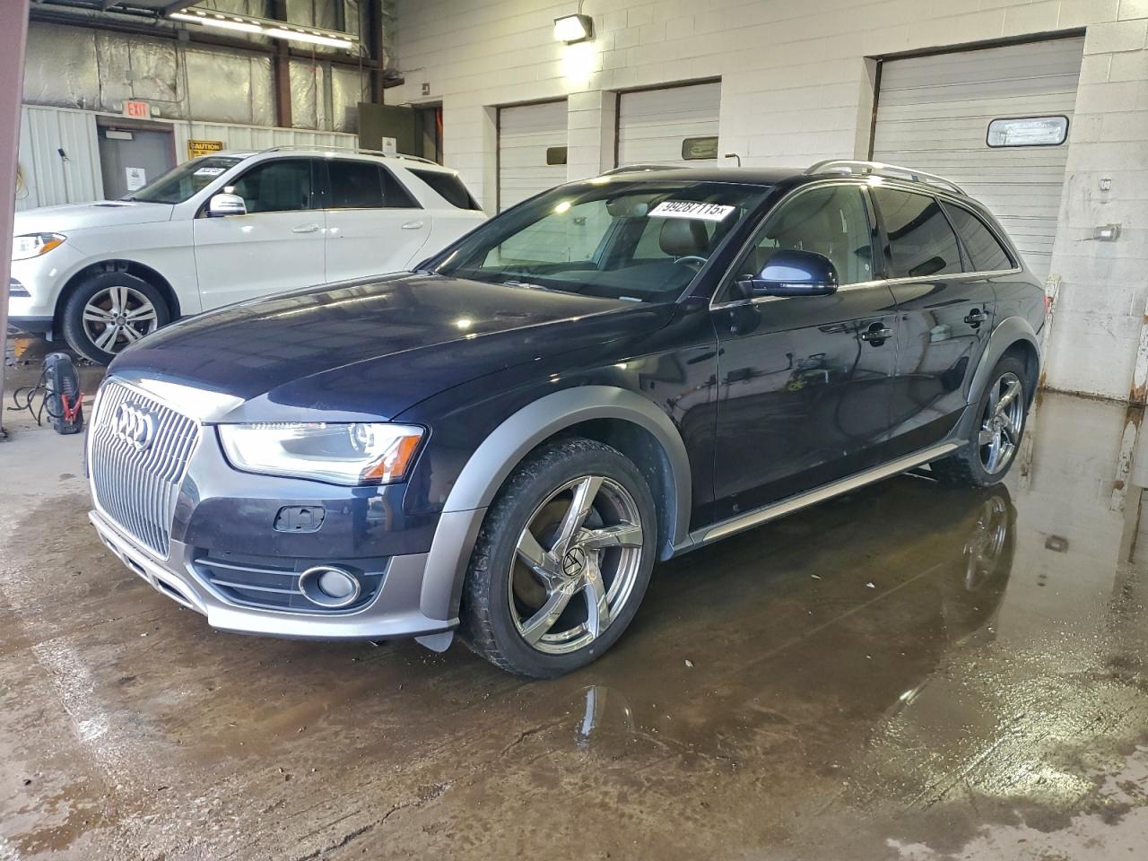 Audi A4 Premium Plus Image 1