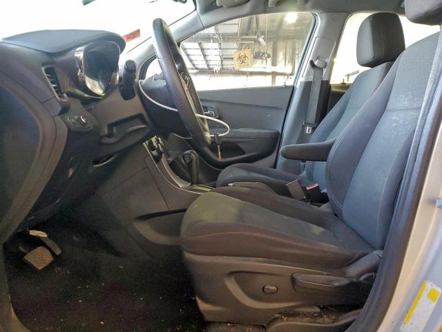 Chevrolet Trax Ls Image 5