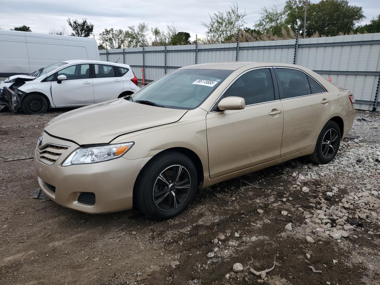 Toyota Camry Base Image 1