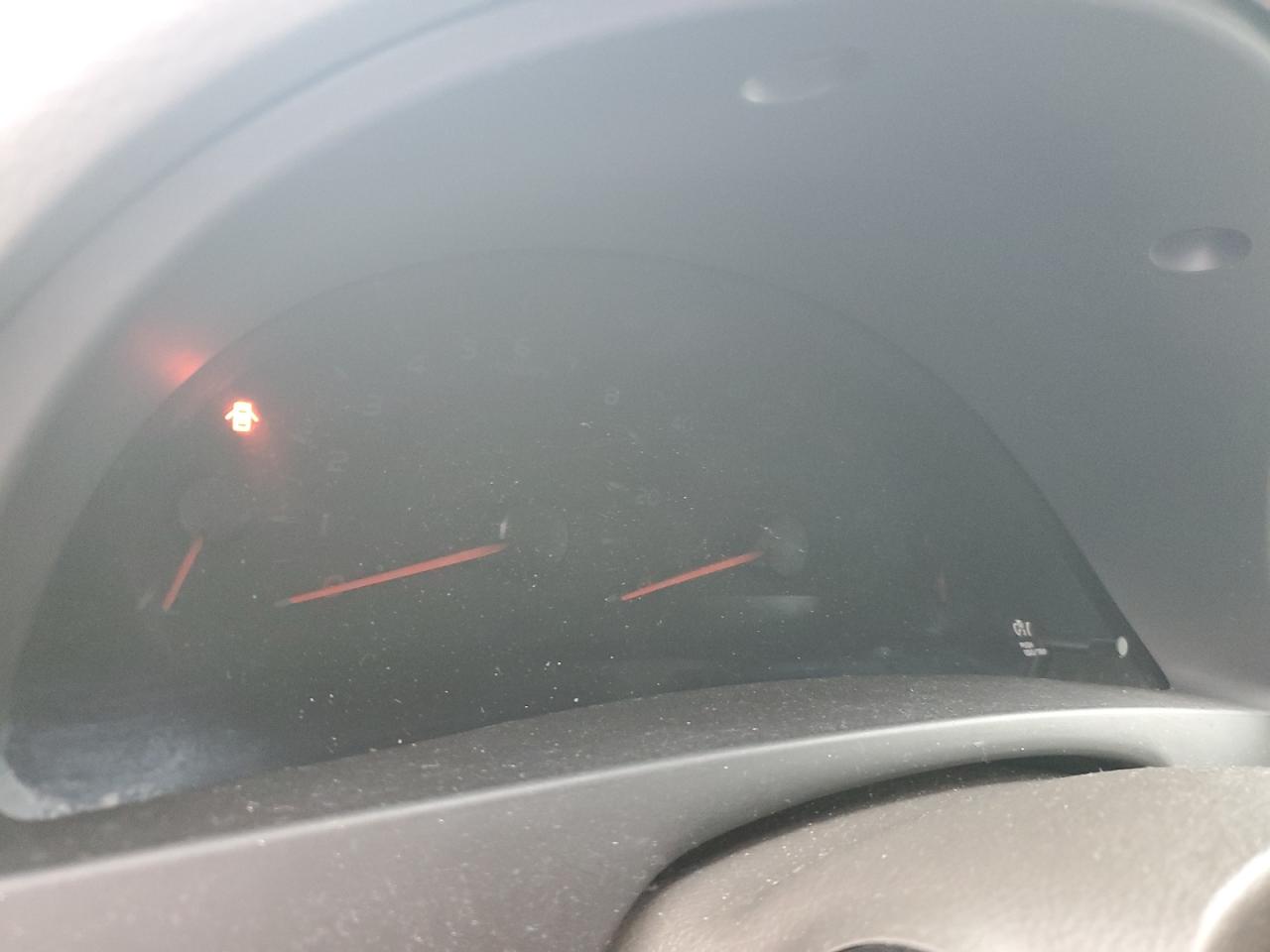 Toyota Camry Base Image 5