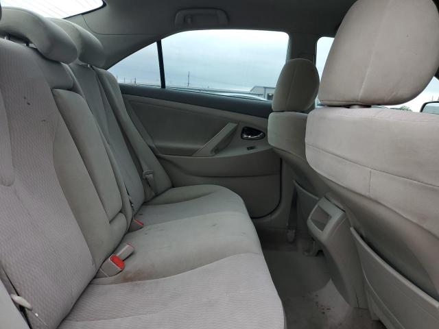 Toyota Camry Base Image 11