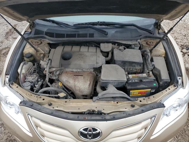 Toyota Camry Base Image 12