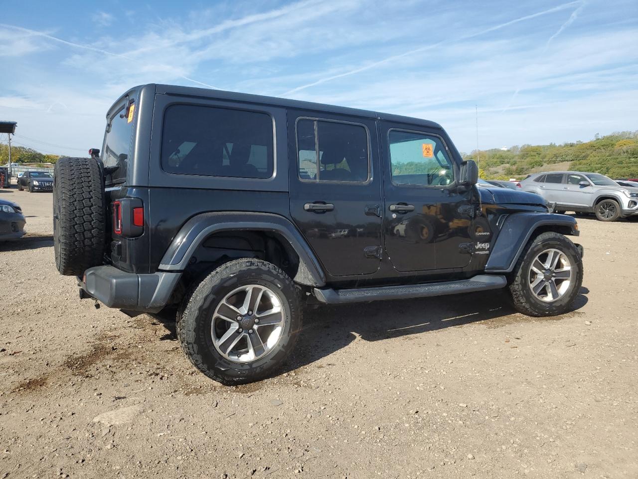 Jeep Wrangler Sahara Image 7