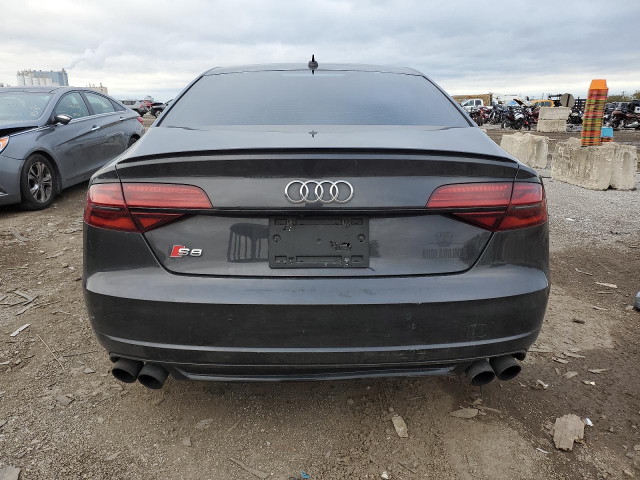 Audi S8 Plus Quattro Image 5