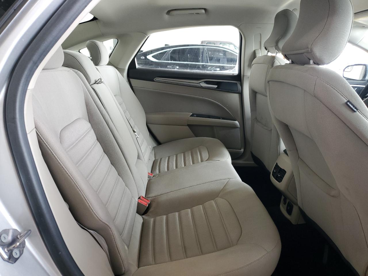 Ford Fusion Se Hybrid Image 7