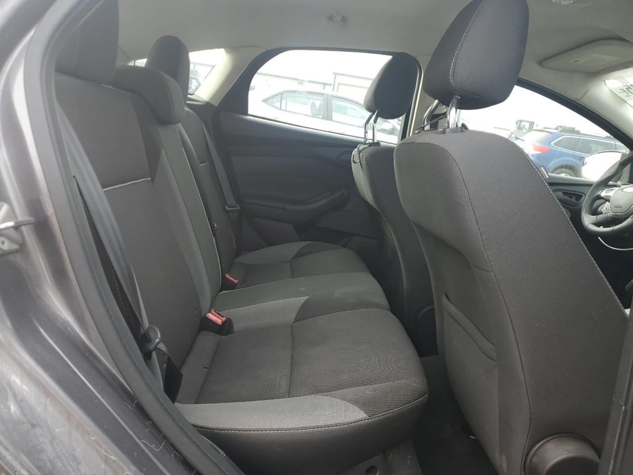 Ford Focus Se Image 11