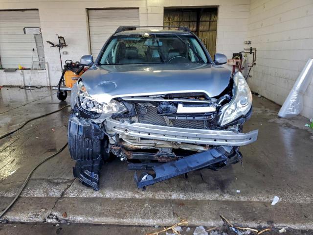 Subaru Outback 2.5i Limited Image 5