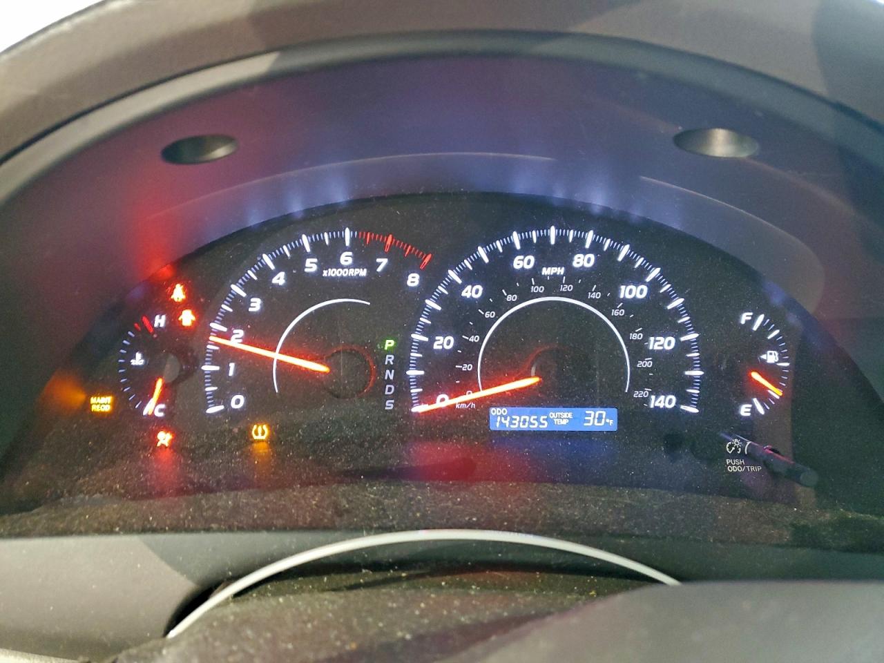 Toyota Camry Base Image 5