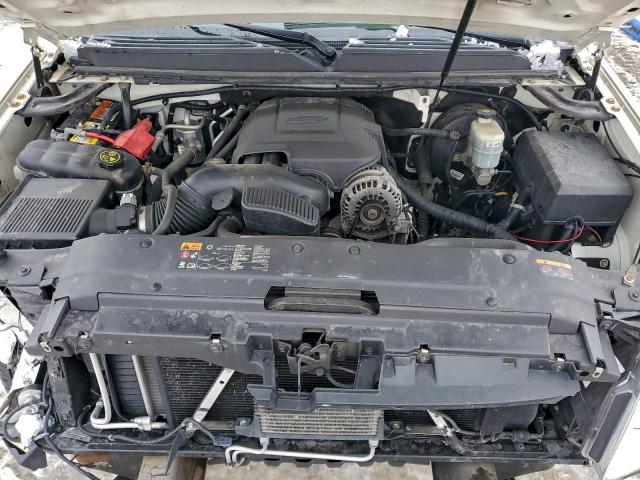 GMC Yukon Denali Image 9