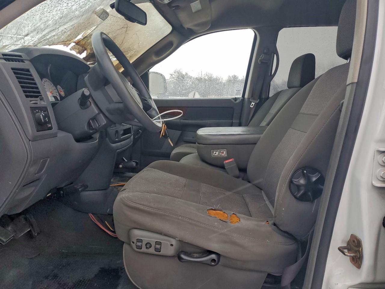 Dodge Ram 2500 Image 10