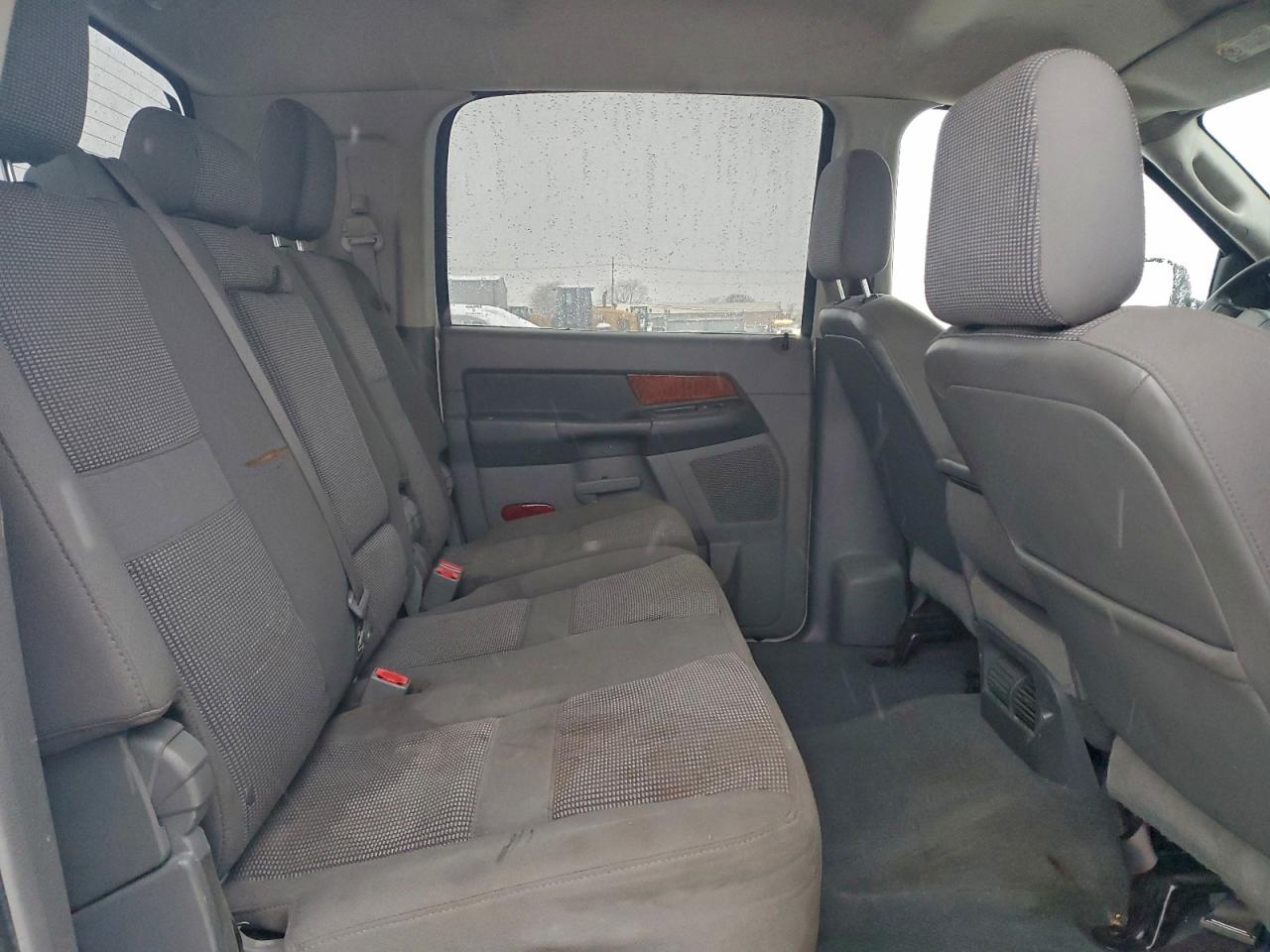 Dodge Ram 2500 Image 8