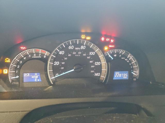 Toyota Camry Base Image 7