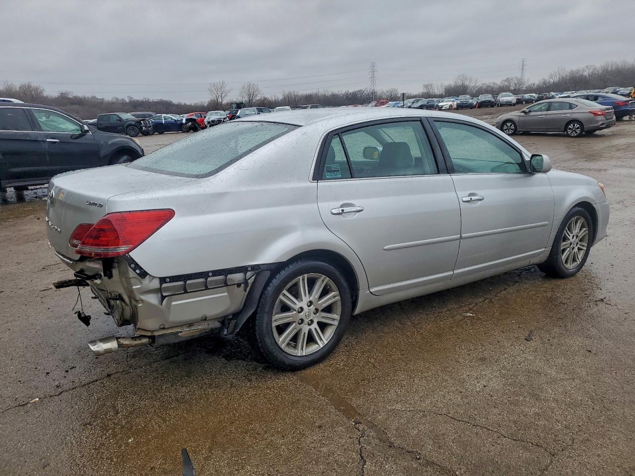 Toyota Avalon Xl Image 6