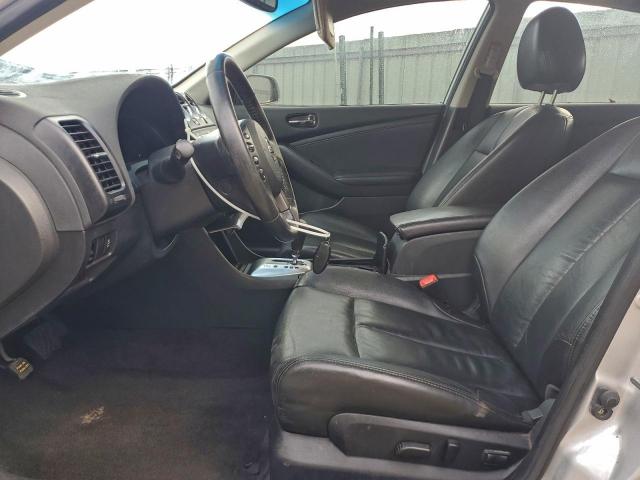 Nissan Altima Base Image 2