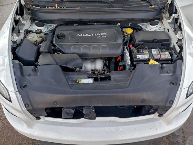 Jeep Grand Cherokee Latitude Image 8