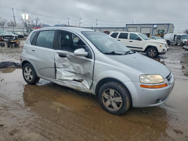 Chevrolet Aveo Base Image 4