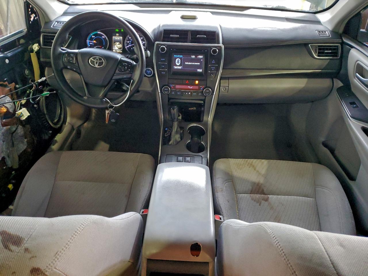 Toyota Camry Hybrid Image 4