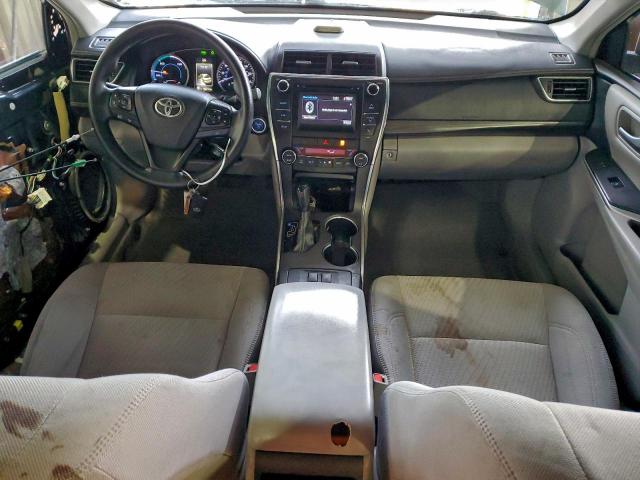 Toyota Camry Hybrid Image 4