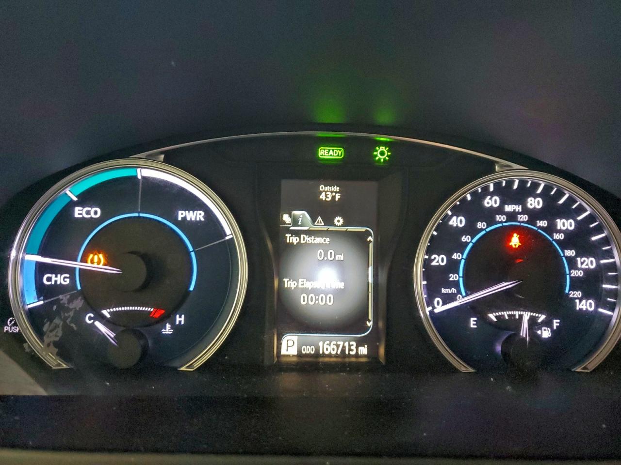 Toyota Camry Hybrid Image 6