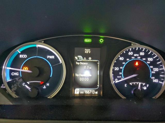 Toyota Camry Hybrid Image 6