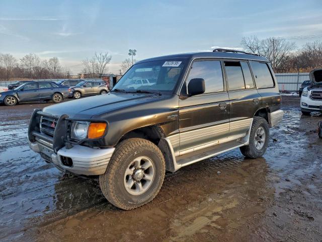  Salvage Mitsubishi Montero