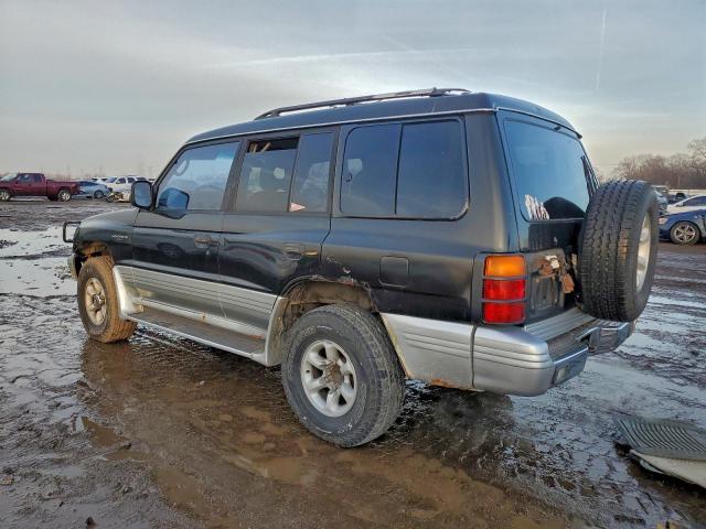 Mitsubishi Montero Image 6