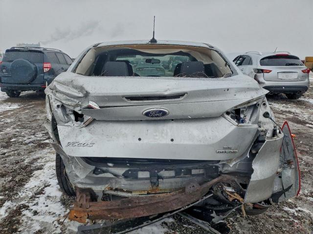 Ford Focus Se Image 8