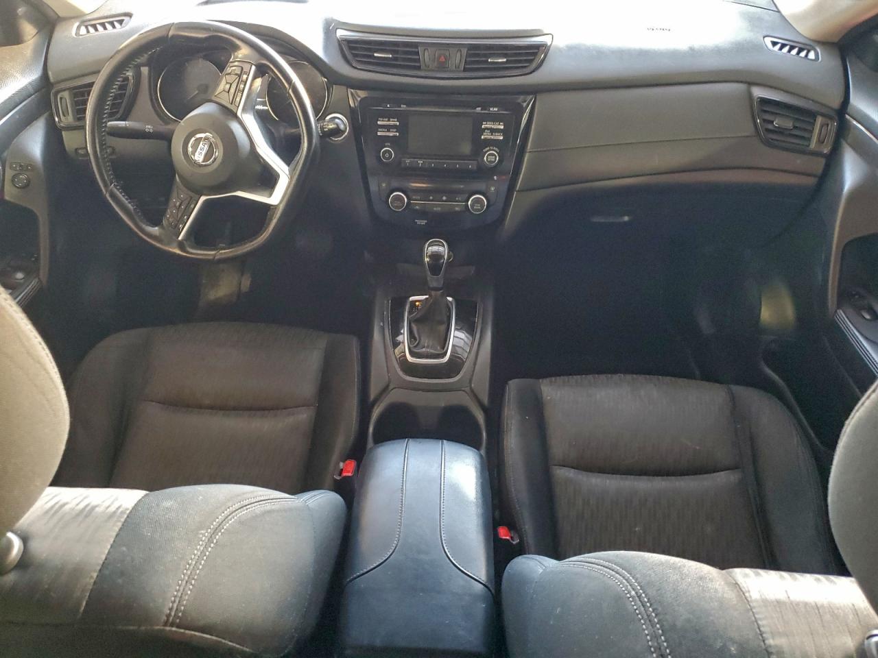 Nissan Rogue S Image 7