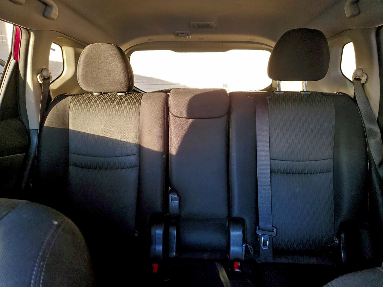 Nissan Rogue S Image 9