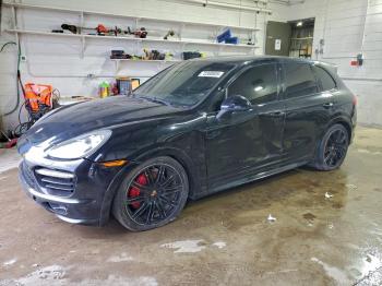  Salvage Porsche Cayenne