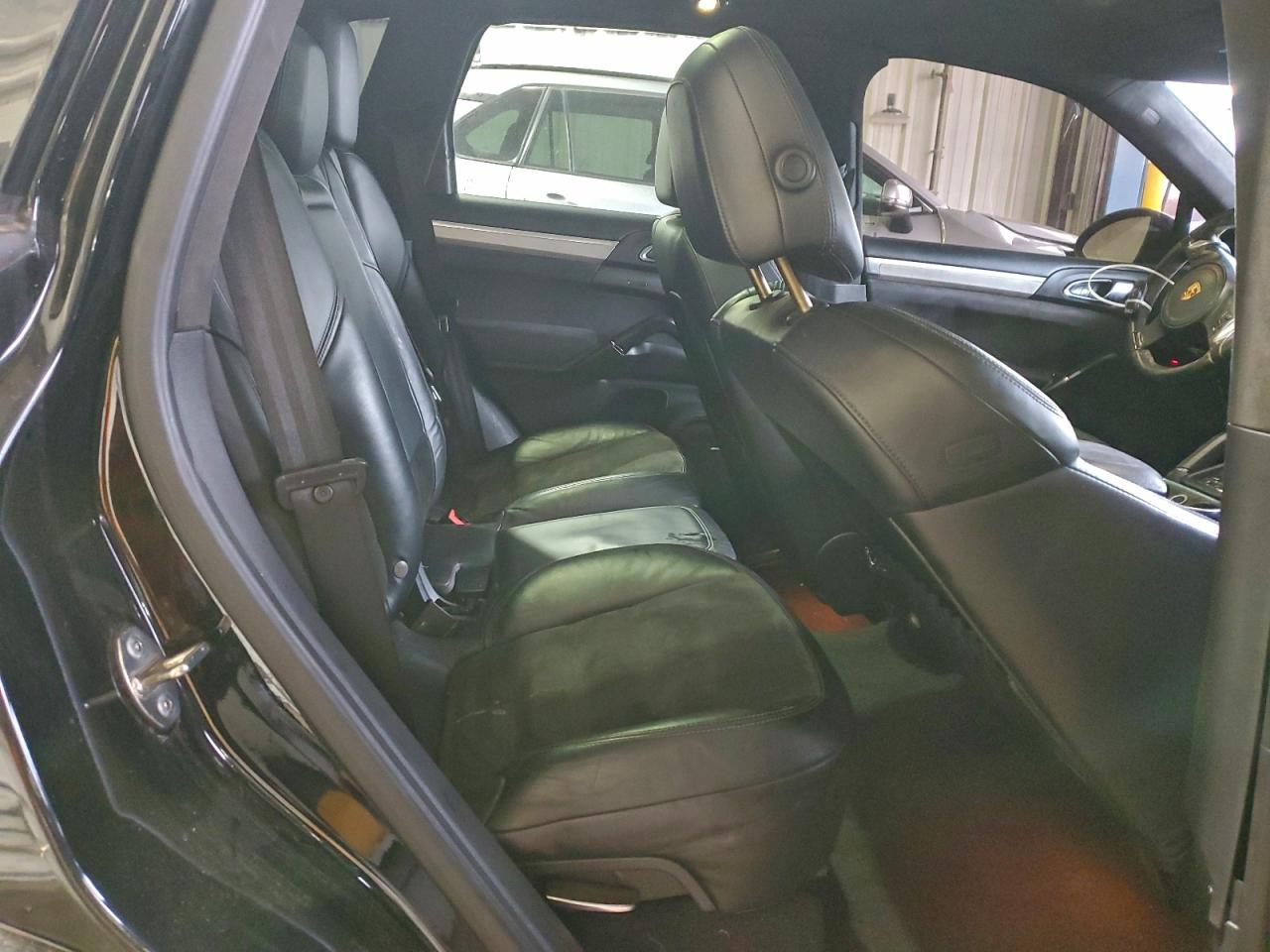 Porsche Cayenne Gts Image 8