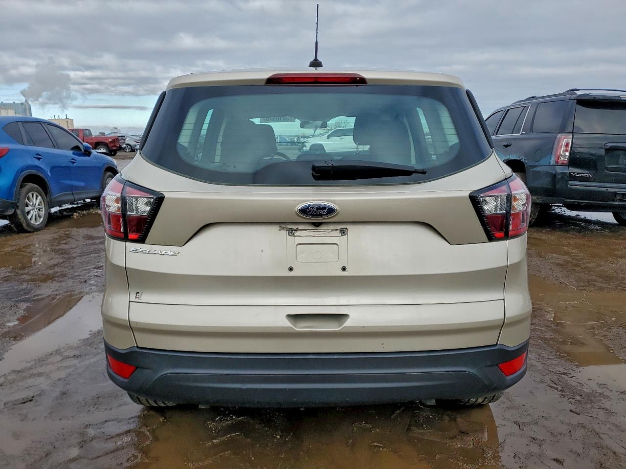 Ford Escape S Image 8
