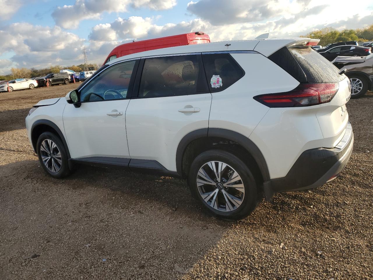 Nissan Rogue Sv Image 2