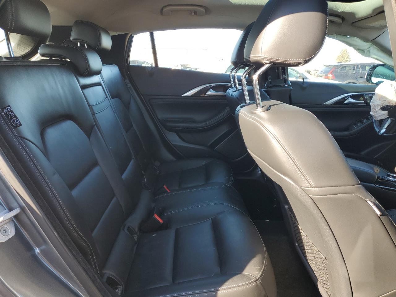 INFINITI Qx Base Image 3