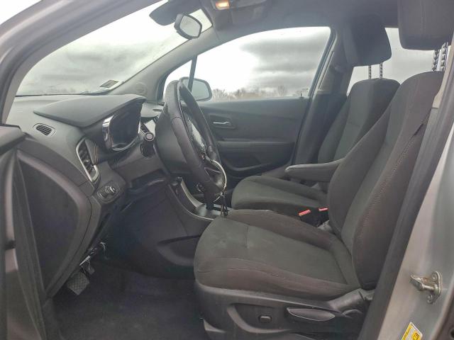 Chevrolet Trax Ls Image 5