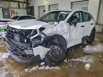  Salvage Nissan Kicks