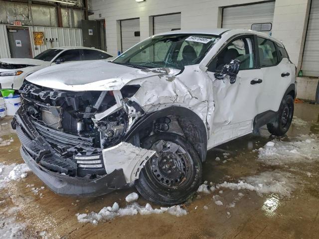  Salvage Nissan Kicks