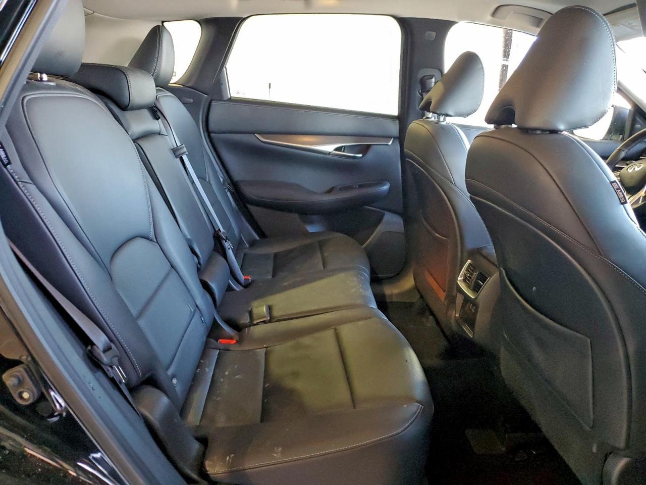 INFINITI Qx Luxe Image 9