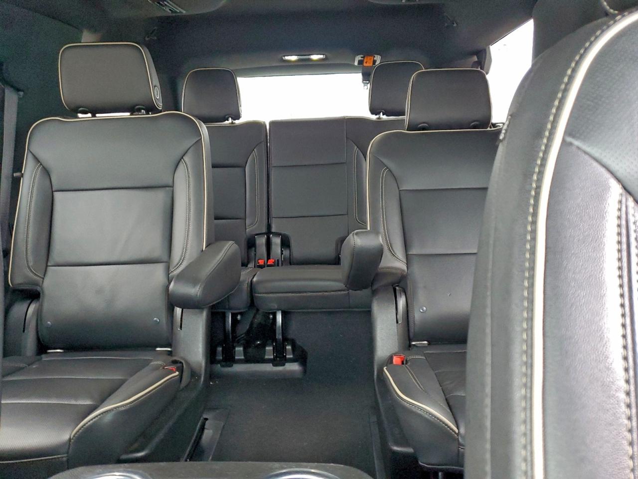 GMC Yukon Slt Image 11