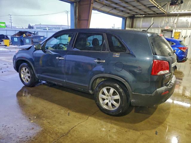 Kia Sorento Base Image 2