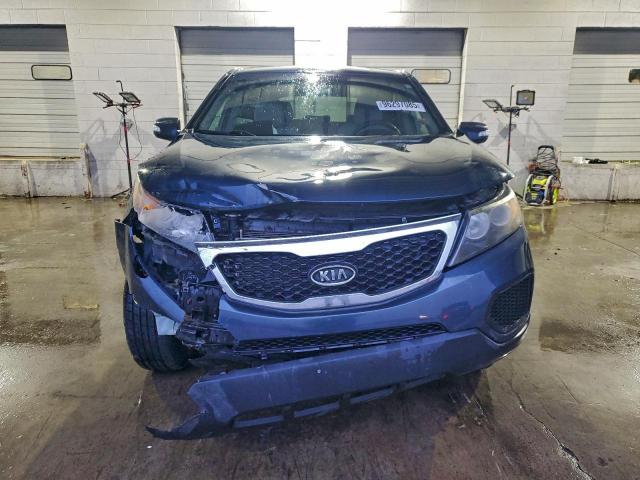 Kia Sorento Base Image 12