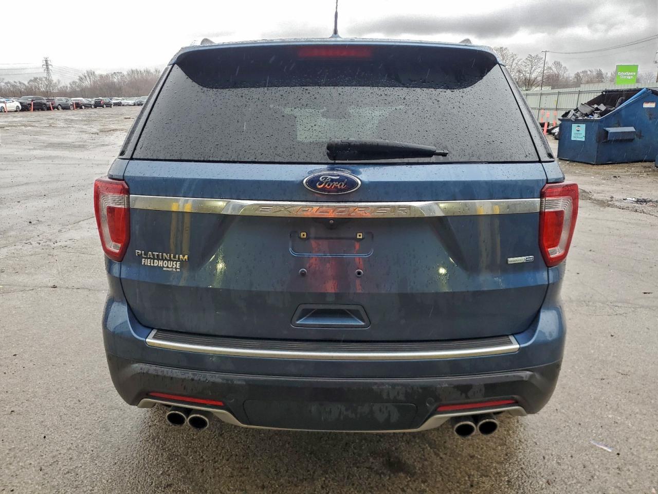 Ford Explorer Platinum Image 11