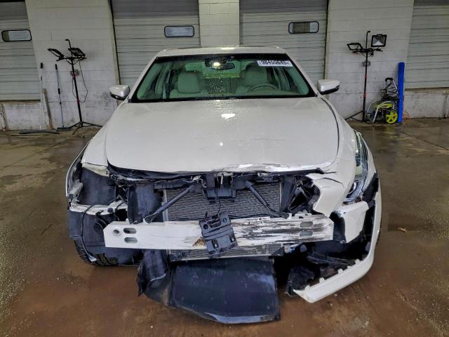 Cadillac CTS Luxury Collection Image 2